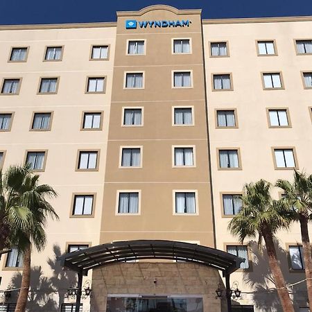 Wyndham Torreon Hotel Exterior photo